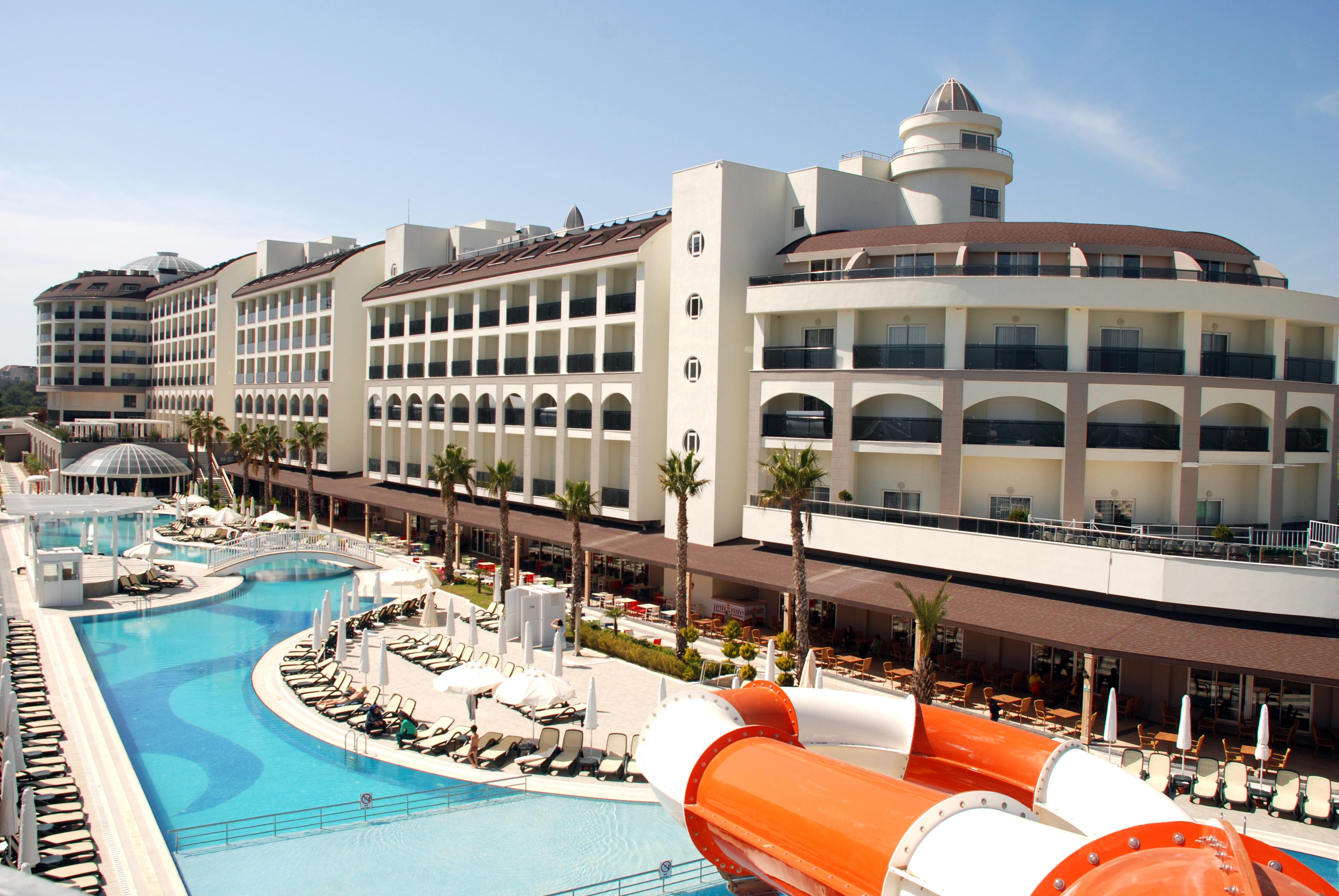 Port River Hotel & Spa Side Exterior photo